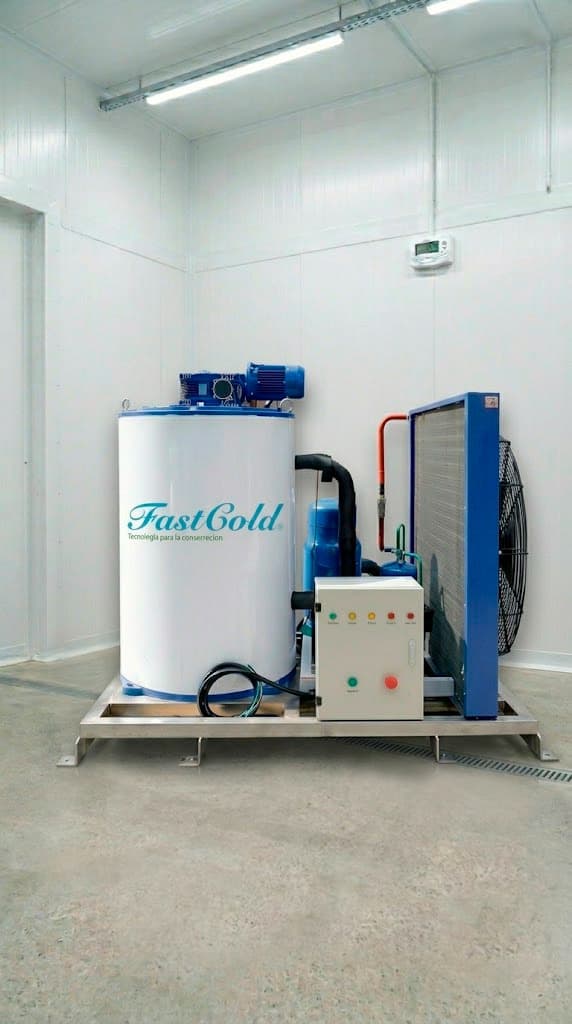 Máquina de hielo en escama FastCold en cuarto frío